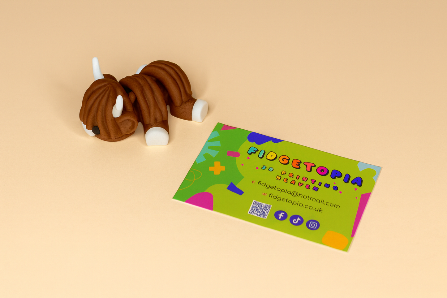 WIGGLERZ - Hettie the Highland Cow