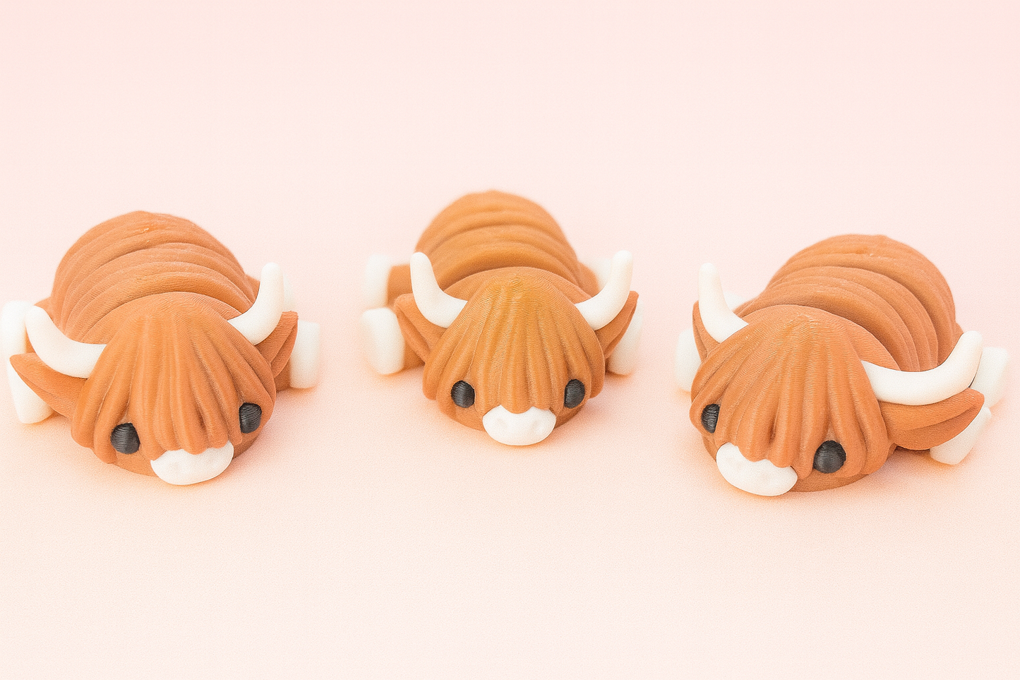 WIGGLERZ - Hettie the Highland Cow