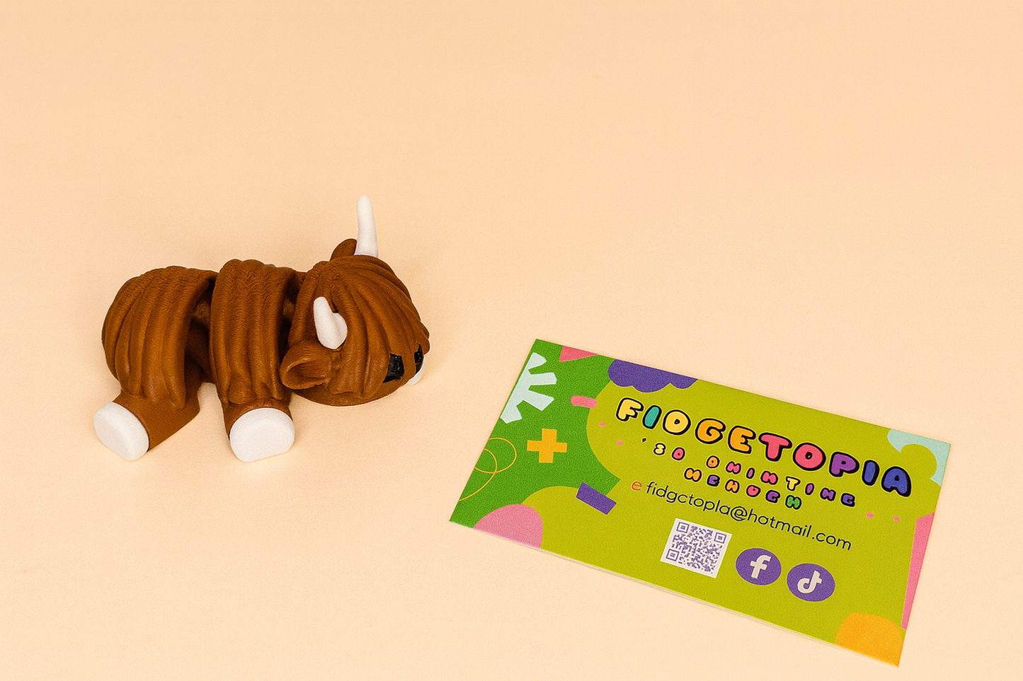 WIGGLERZ - Hettie the Highland Cow