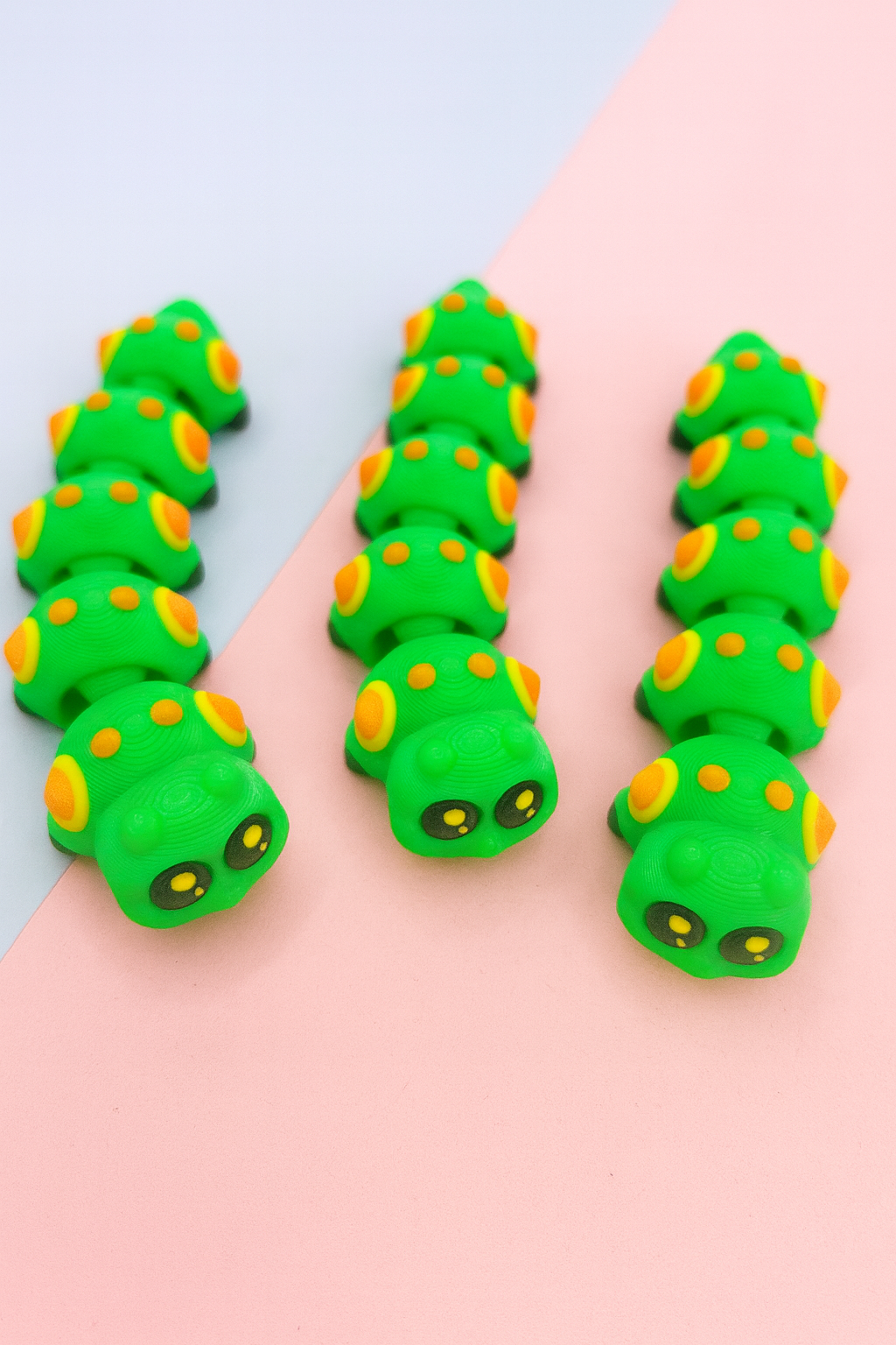 WIGGLERZ - Colin the Caterpillar π