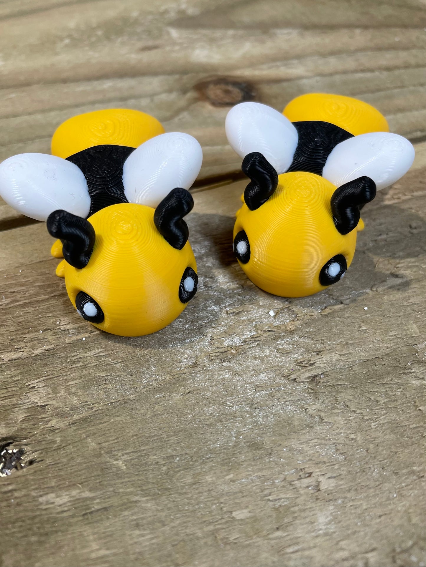 WIGGLERZ Barry the Bee Fidget Toy – Articulated Sensory Bee Desk Toy for ADHD, Anxiety & Stress Relief 🐝