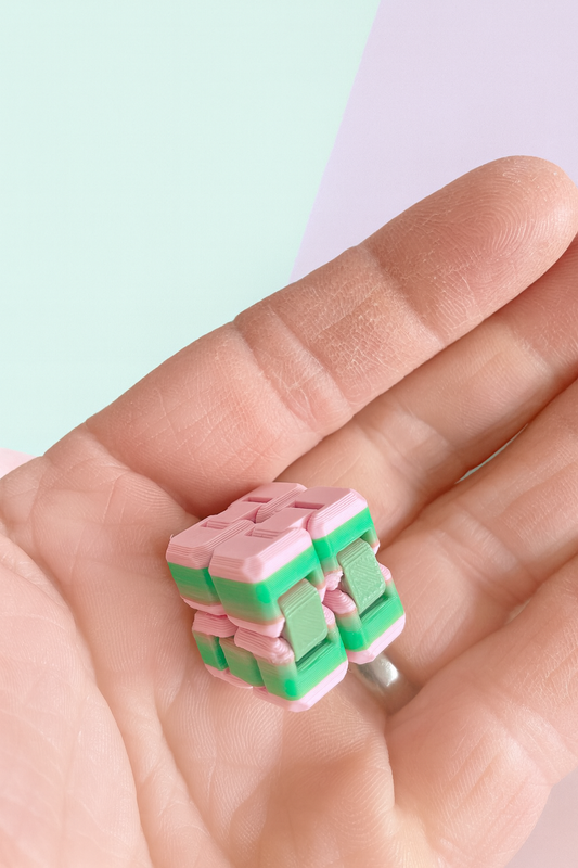 Mini infinity cube