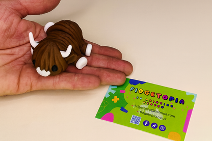WIGGLERZ - Hettie the Highland Cow