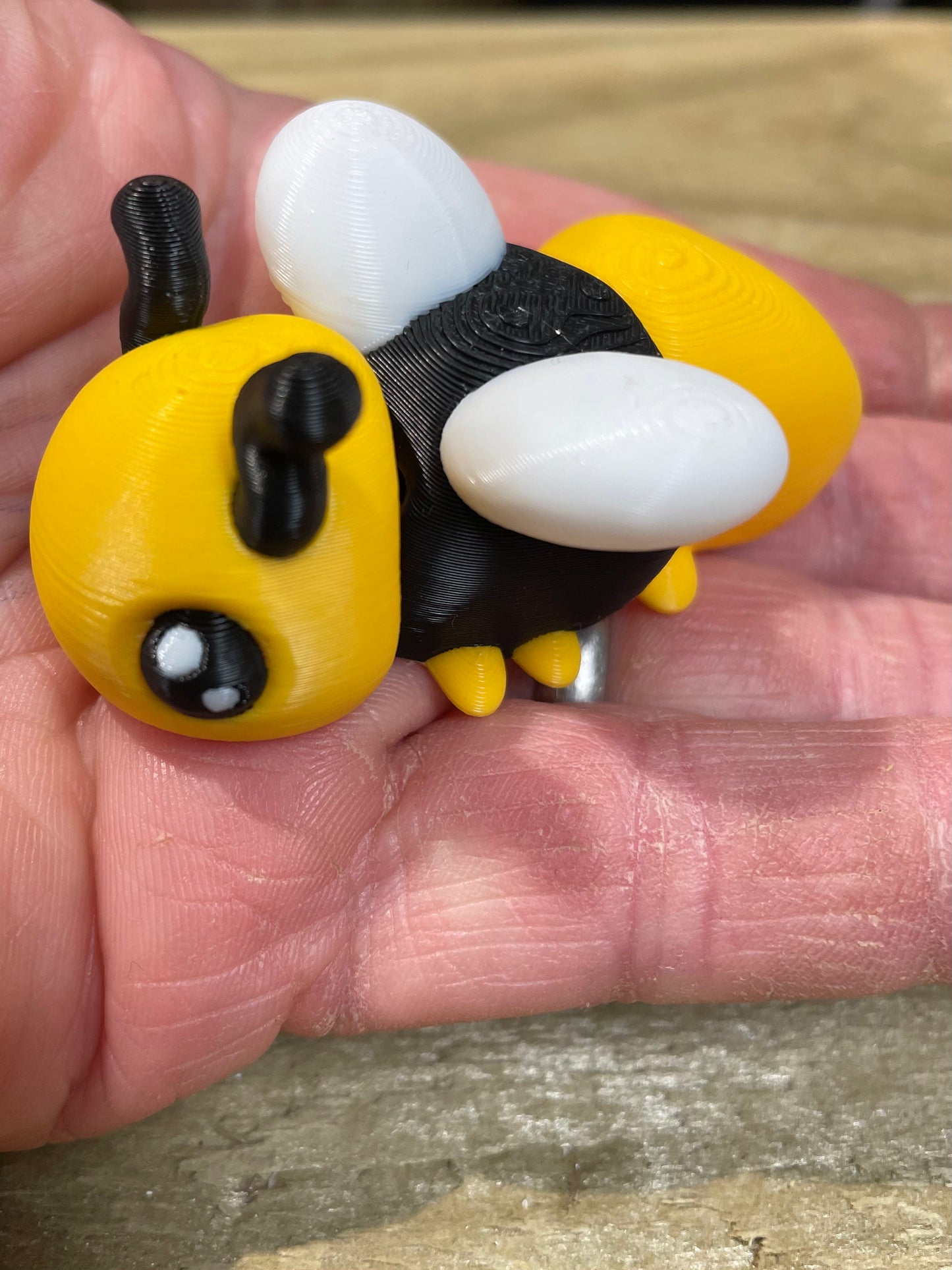 WIGGLERZ Barry the Bee Fidget Toy – Articulated Sensory Bee Desk Toy for ADHD, Anxiety & Stress Relief 🐝